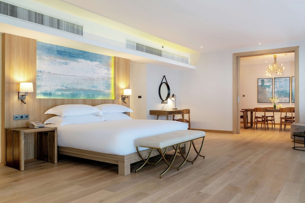 Pullman Phuket Karon Beach Resort 26/80