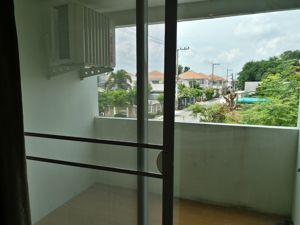 Tongprasit Place 18/22
