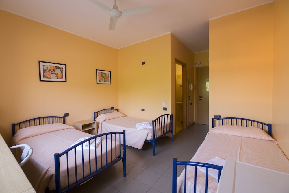 Hotel Residence Zumbini 6 10/35
