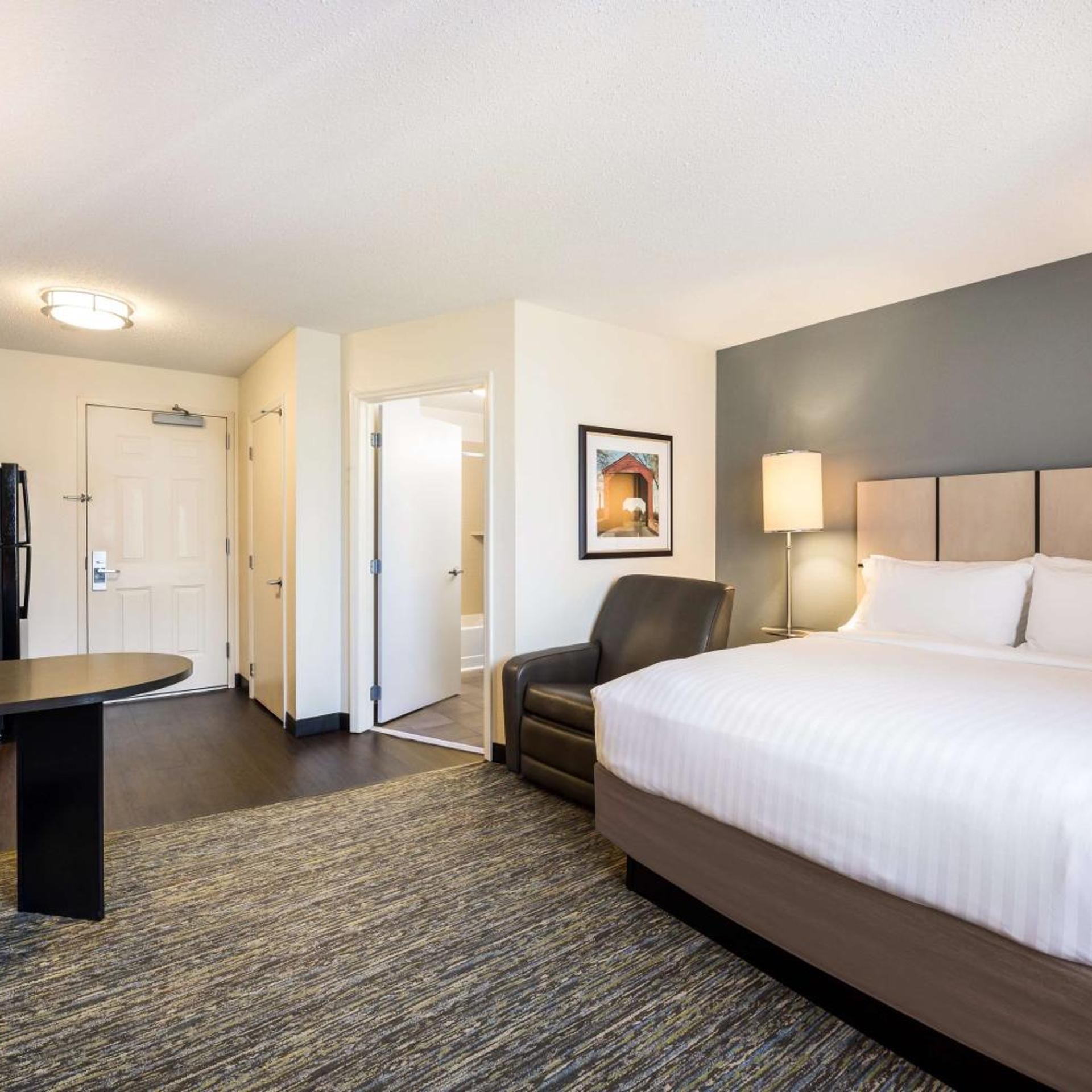 STUDIO, SUITE, QUEEN BED, BATHTUB, ACCESSIBLE