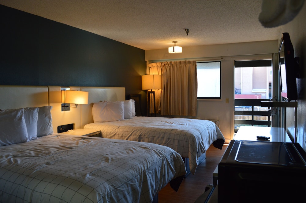 ROOM, DOUBLE BED