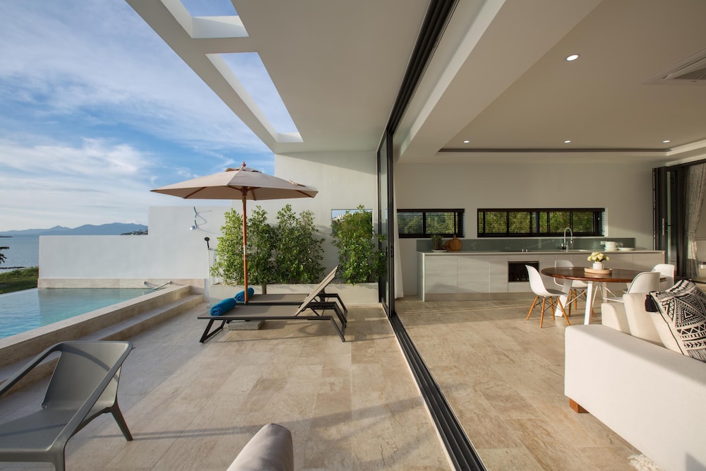 SKYE BEACH HOTEL 19/50