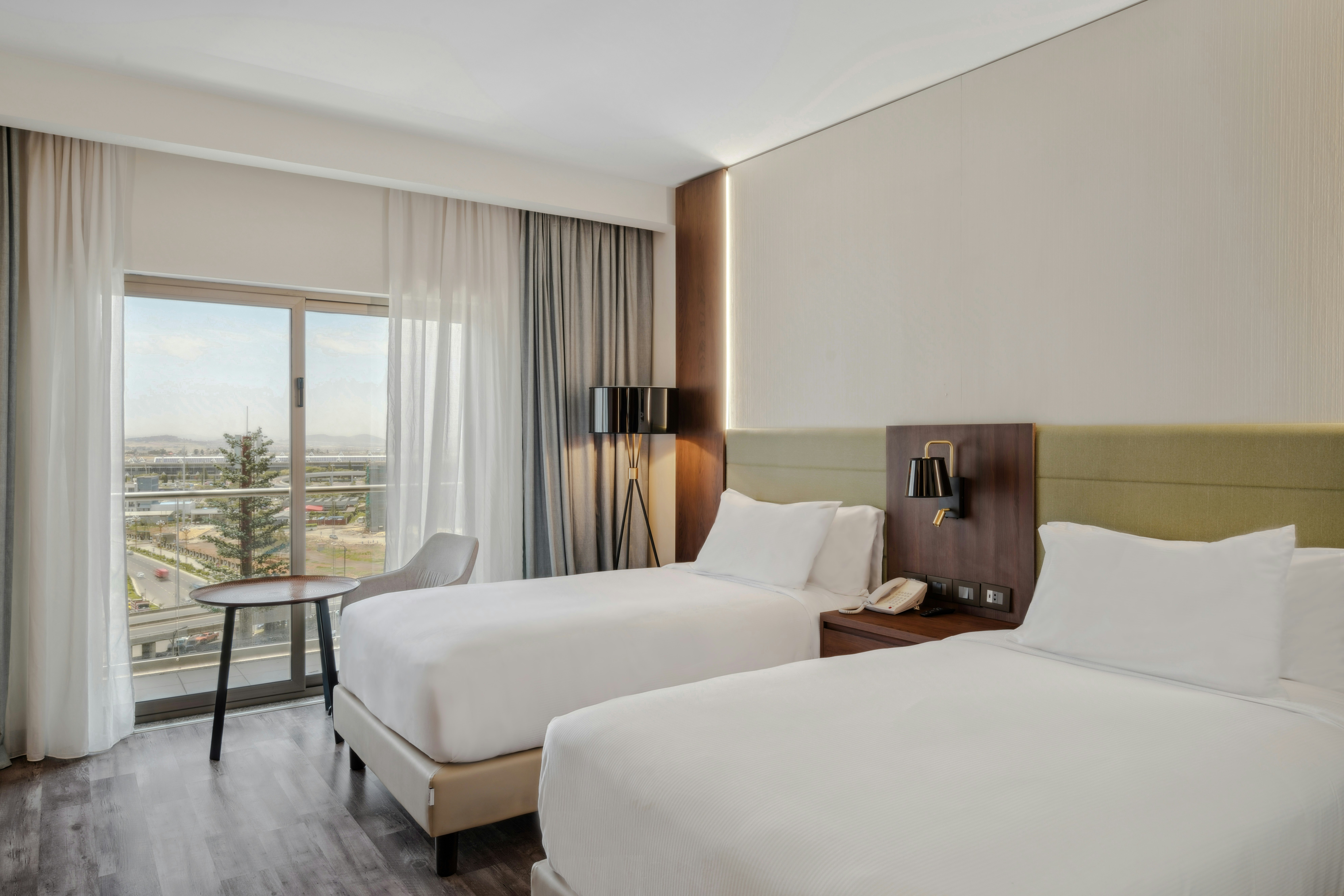 GUEST ROOM, TWIN BEDS