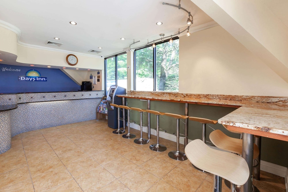 Days Inn by Wyndham Nanuet / Spring Valley 5/17