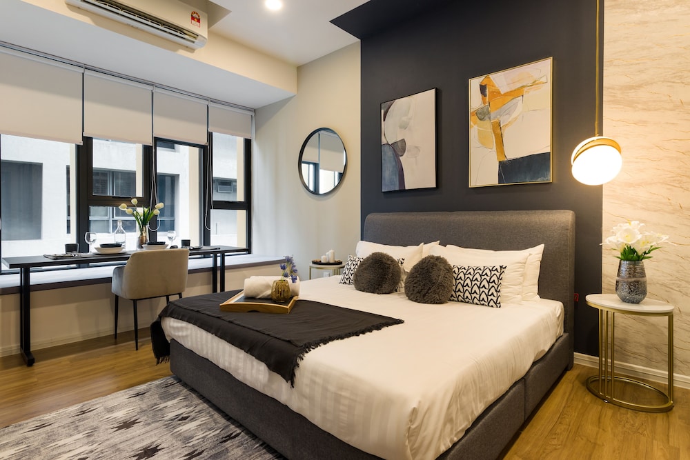 Ceylonz Suites by Five Senses 10/50