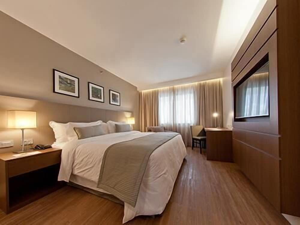 Golden Tulip Sao Jose Dos Campos 16/50