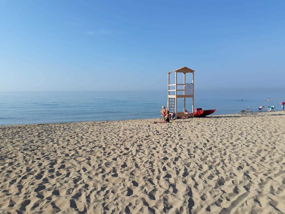 Morello Beach Hotel 34/50
