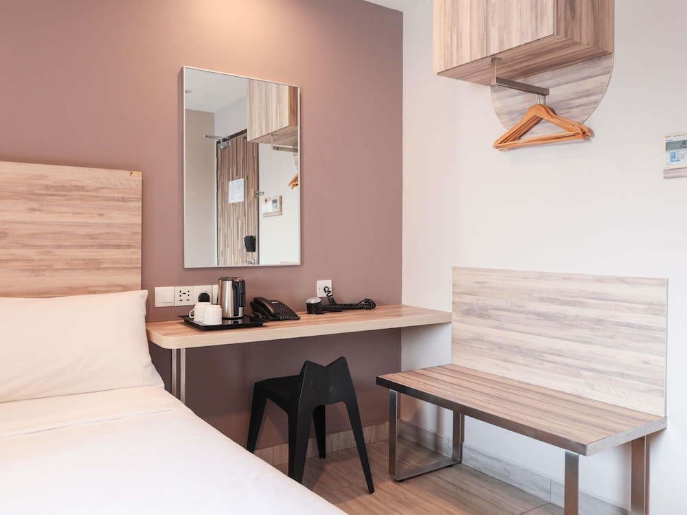 ibis budget Singapore Crystal 60/62