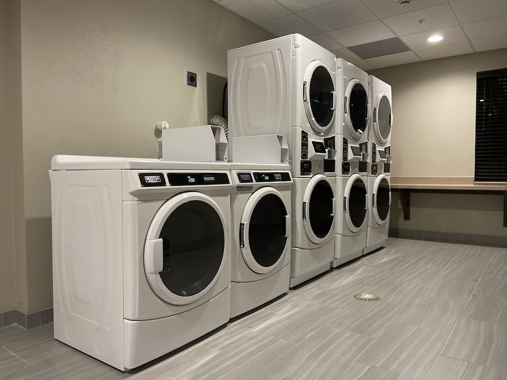 Staybridge Suites Denton 19/56