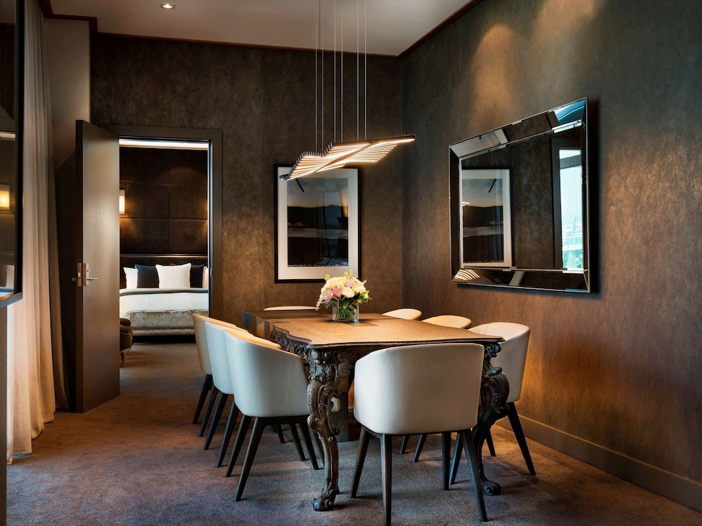 Sofitel Auckland Viaduct Harbour 72/79