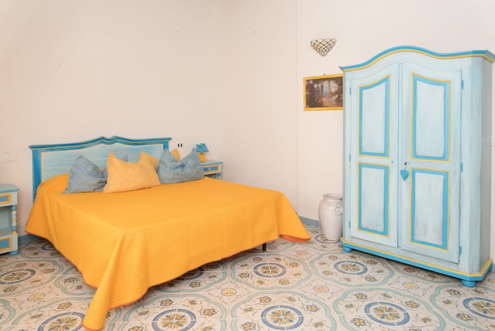 Villa Neptunus Ischia(Formerly Villa Pitti)، Forio 30/56