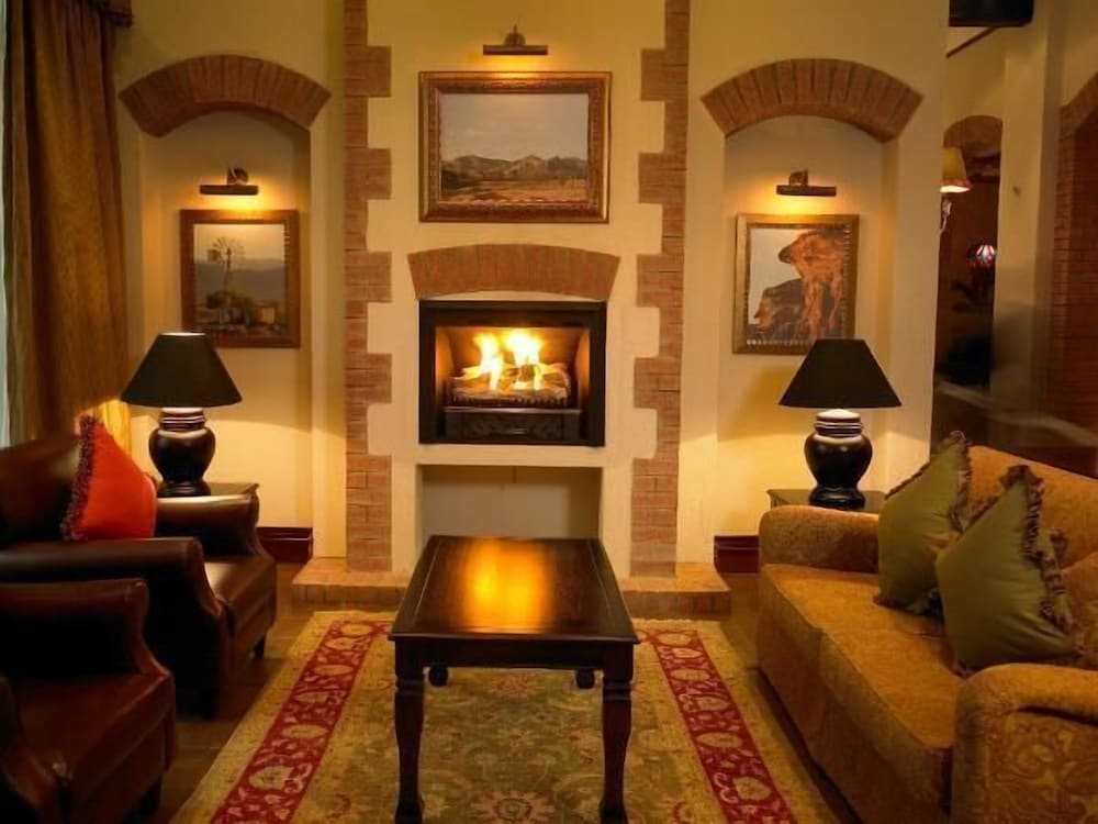 Frontier Inn 18/37