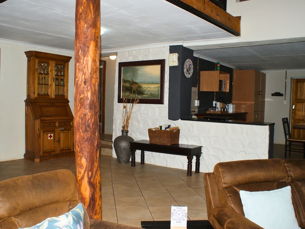 Riverman Cabin 8/50