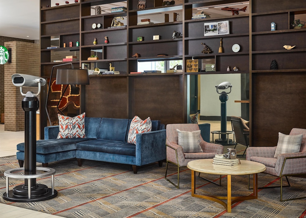 Hyatt Place Pena Station/Denver Airport 34/57