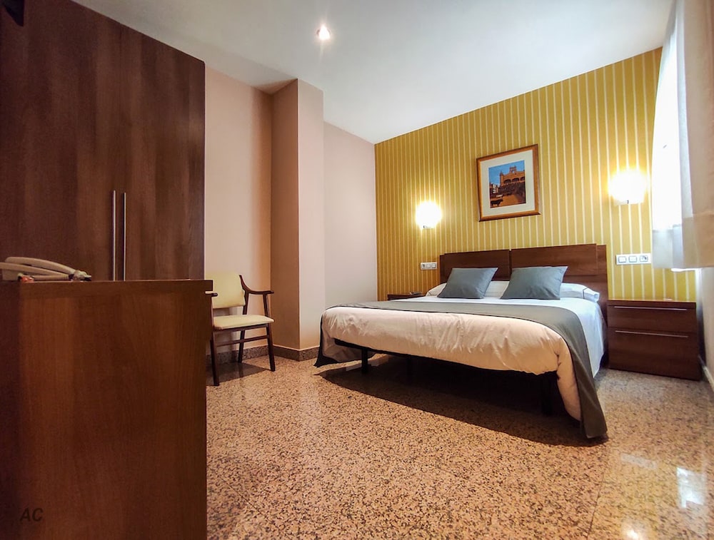 Hotel Arcos Catedral 9/24