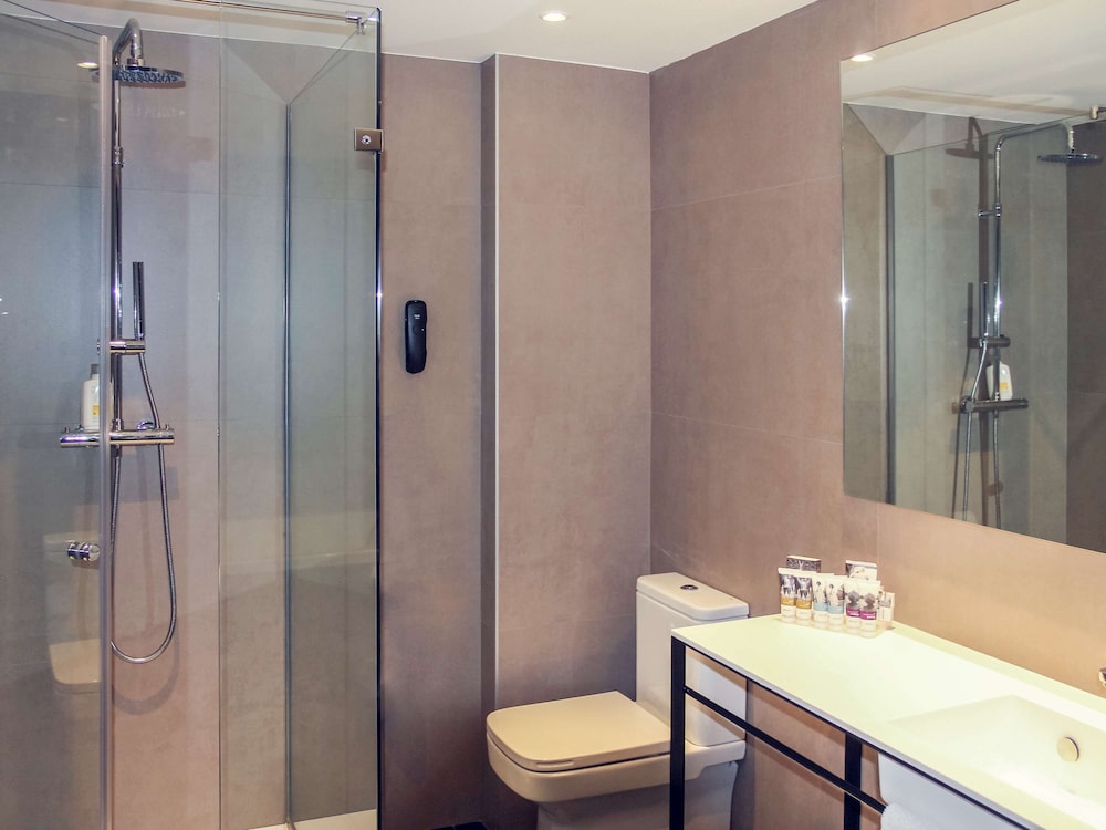 Mercure Madrid Centro Lope De Vega 12/75