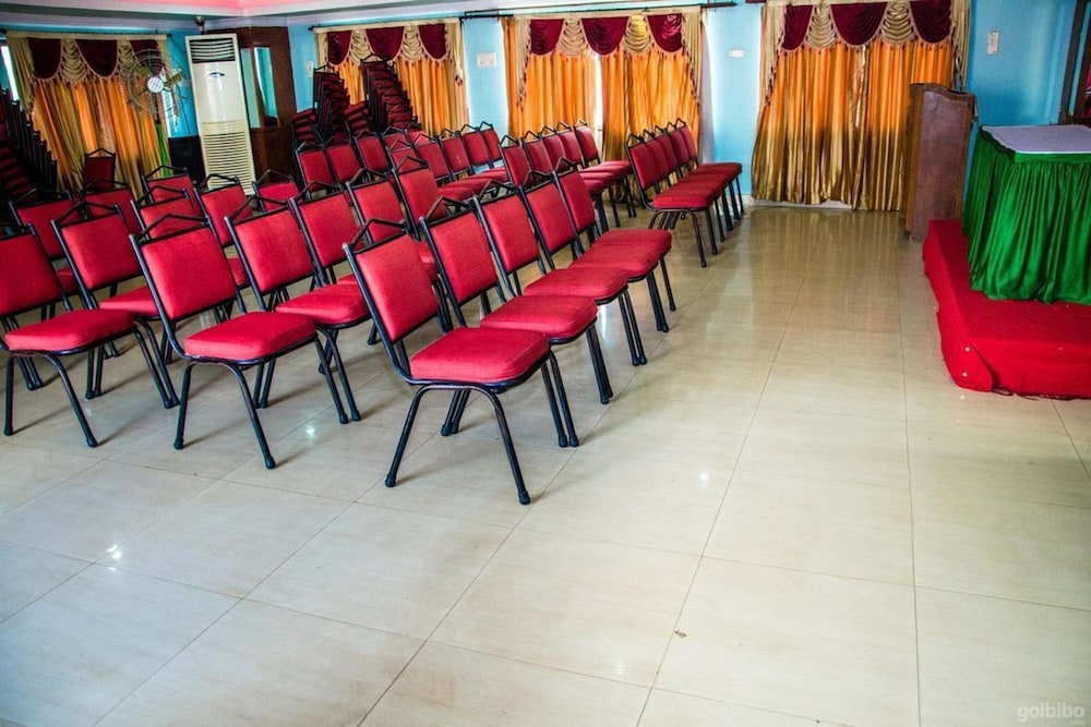 Hotel Akshaya 34/36