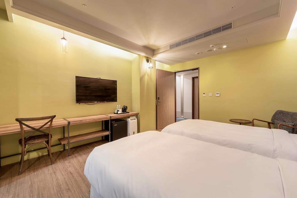 STANDARD, TWIN BEDS