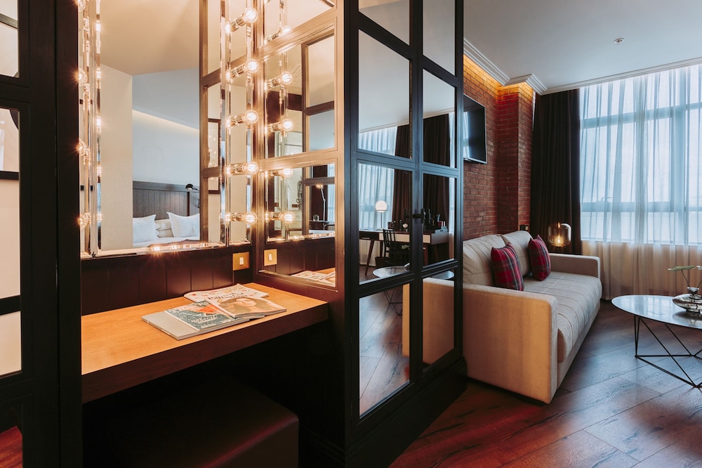 Only You Hotel Atocha 40/70