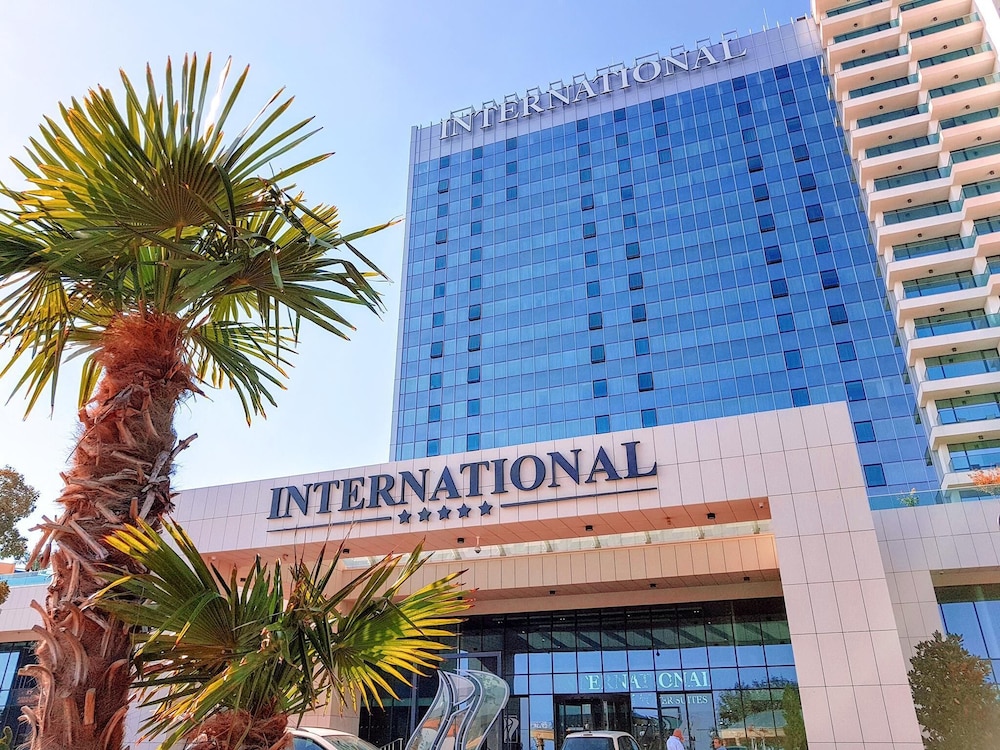 International Hotel Casino Tower Suites 1/50