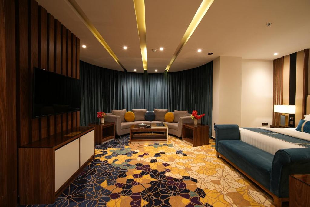 فندق جولدن بوجاري - كيان(Valley Hills Hotel) 13/16