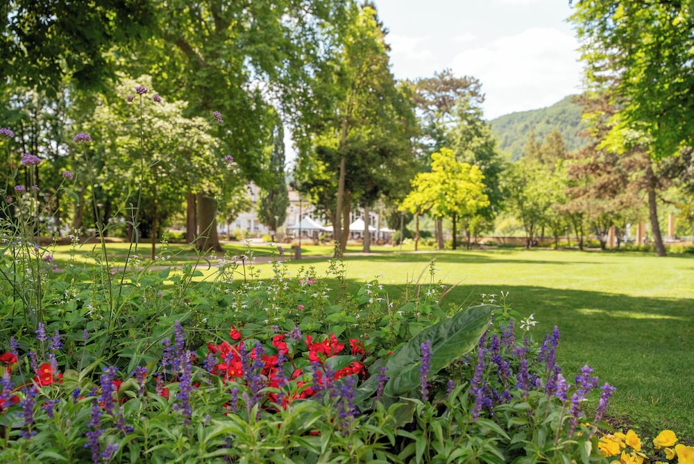 Parkhotel Kurhaus Bad Kreuznach 73/79