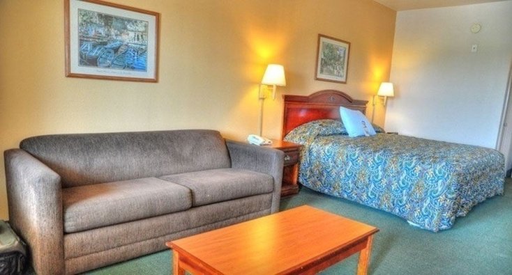 Quality Inn & Suites Victoria South 15/23
