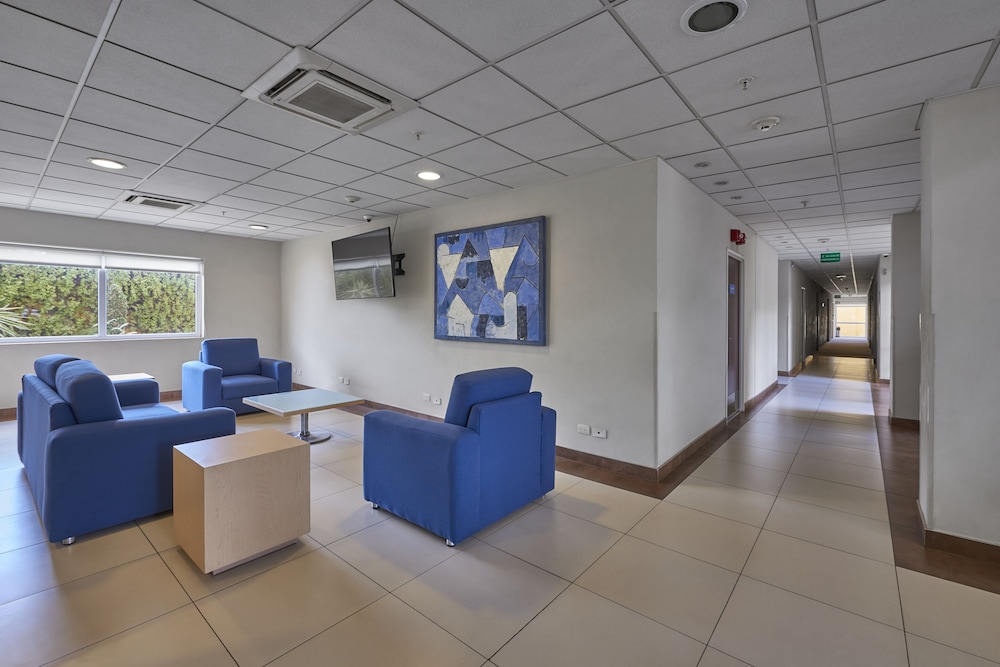 City Express by Marriott Ciudad Obregon 6/60