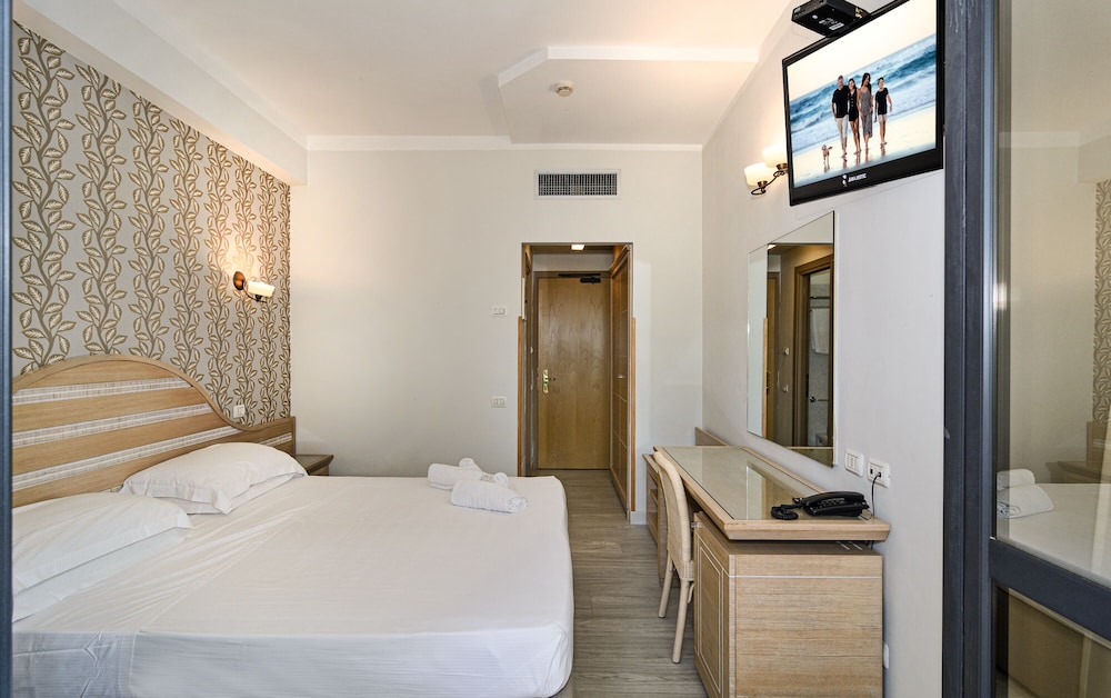 Hotel Nedy 10/47
