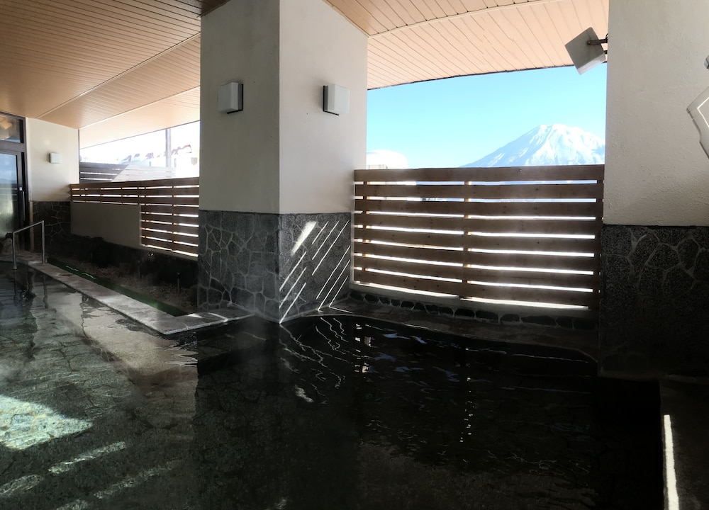 swimming pool spa
