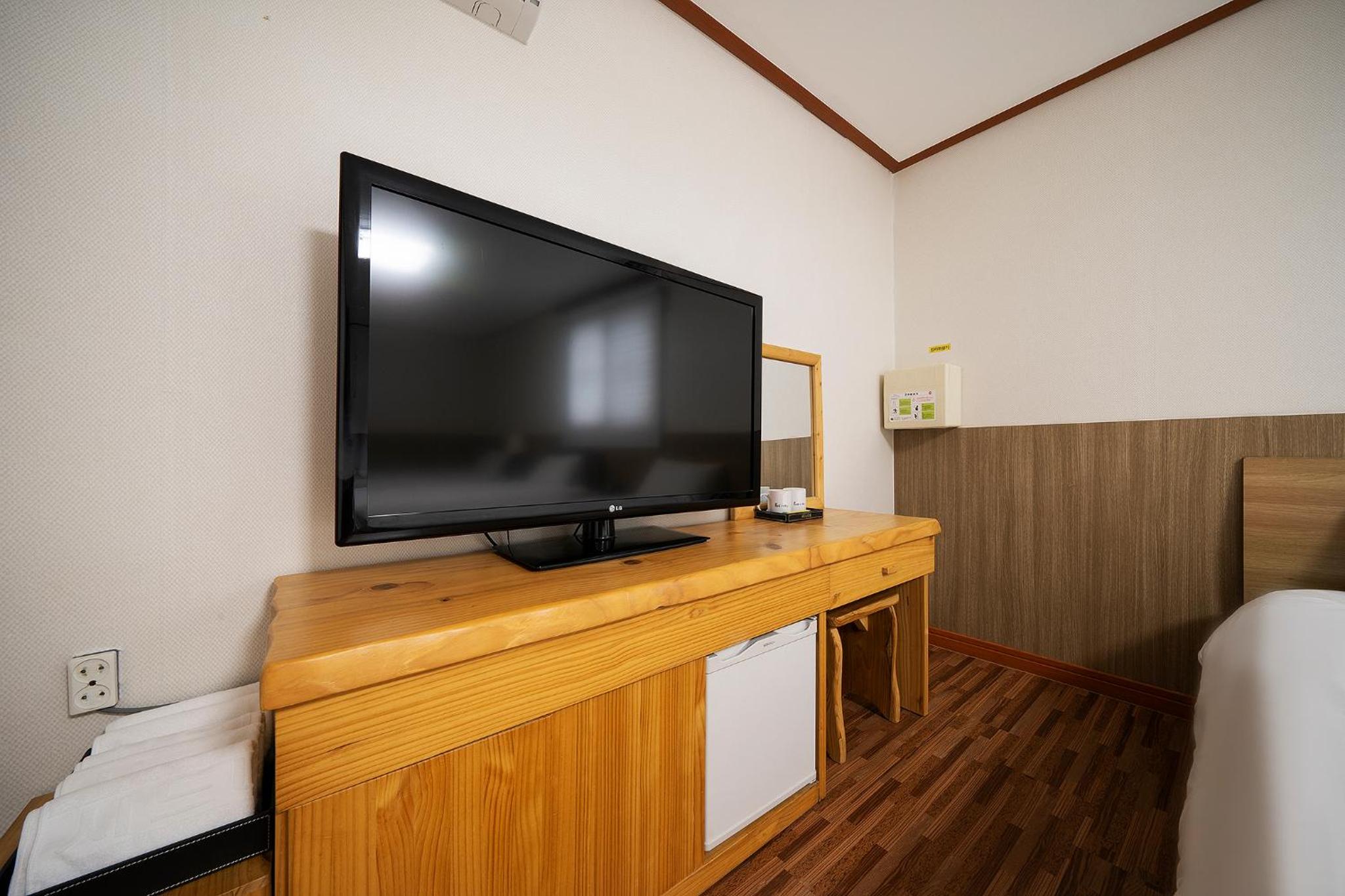 Fantastic Ocean View Sydney Hotel 37/51