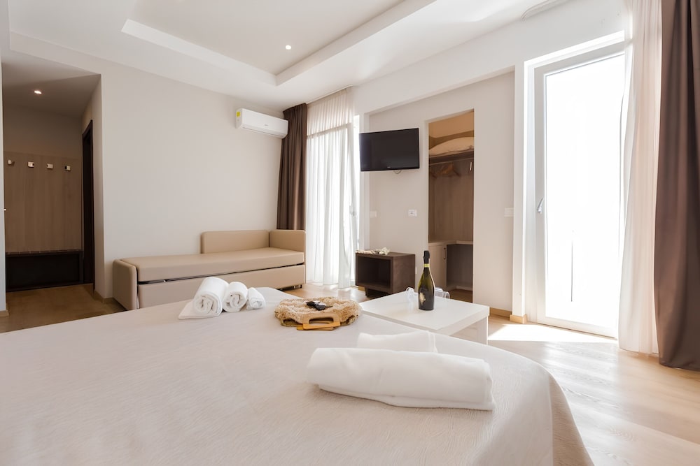 Hotel Sanremo 16/50