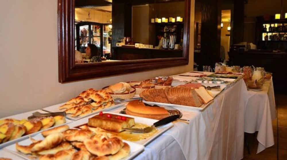Salta Hotel 19/50