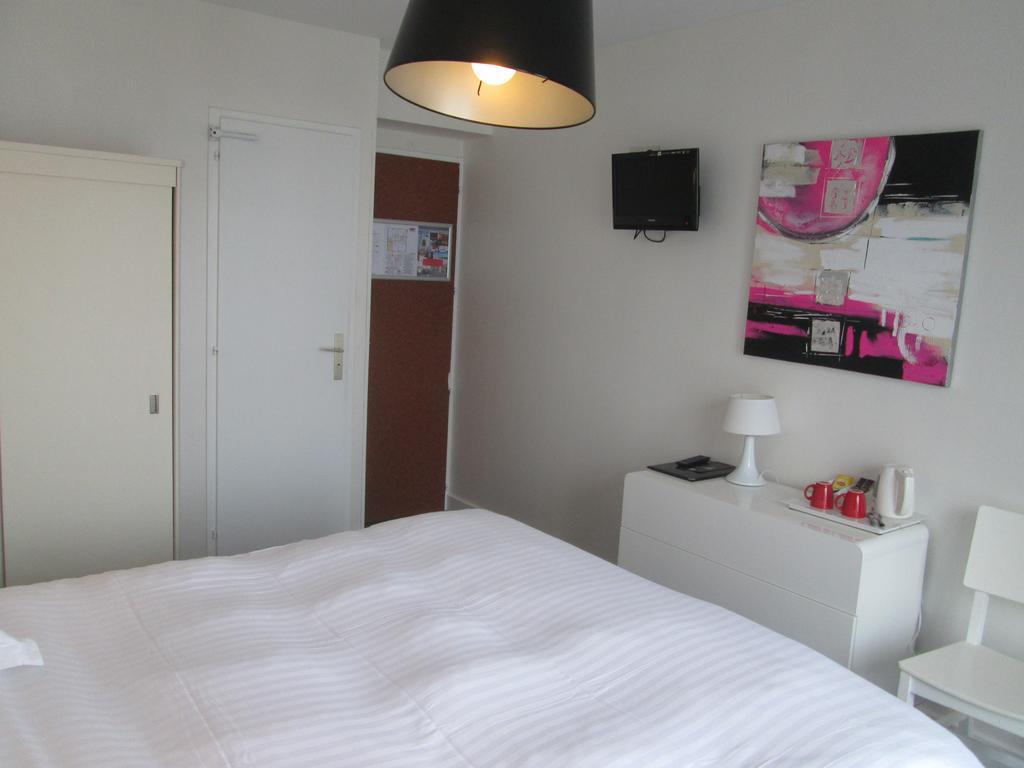 HOTEL LE CALME DES PINS SPA 12/43