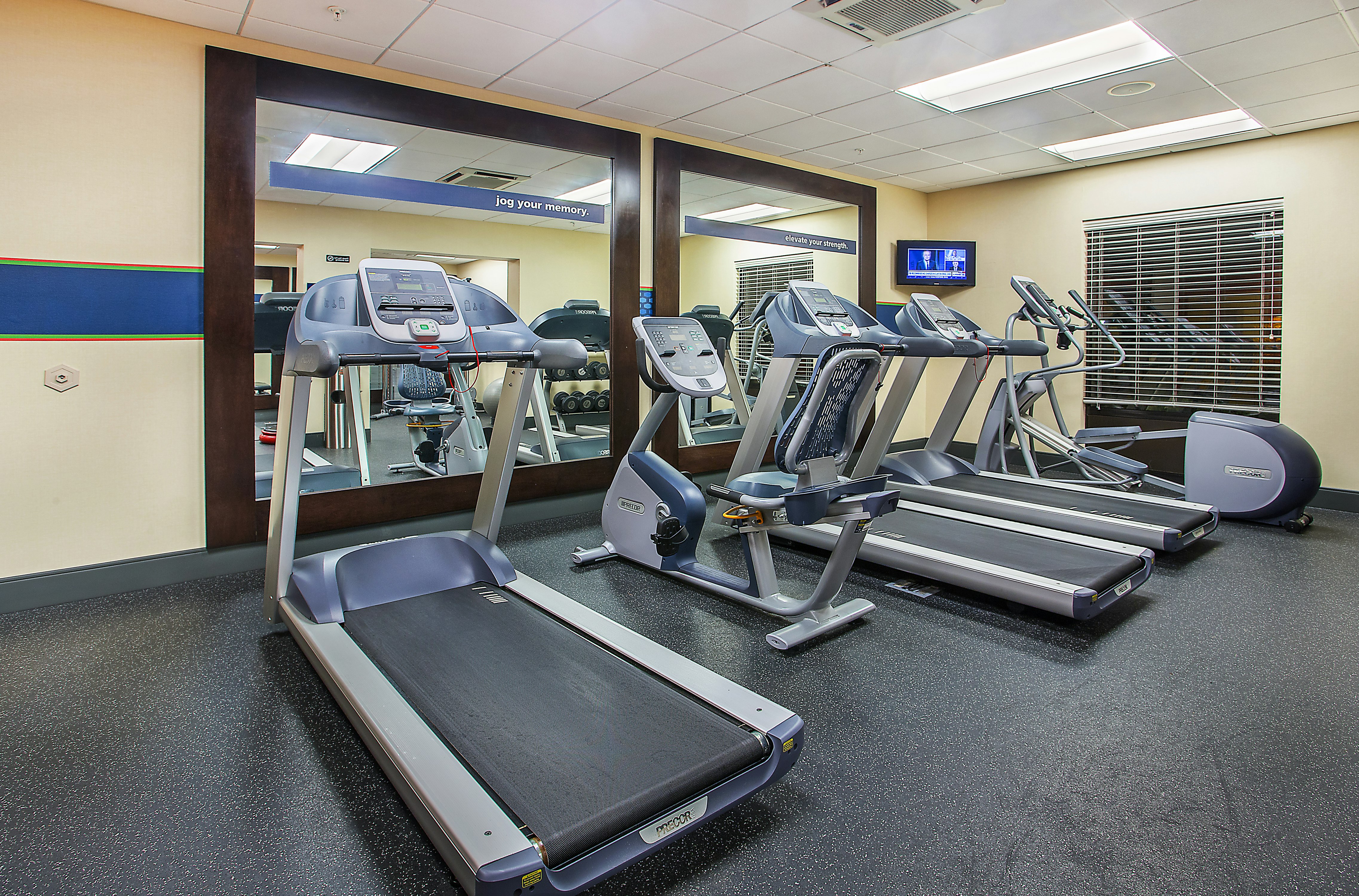 Hampton Inn Knoxville West At Cedar Bluff 25/50