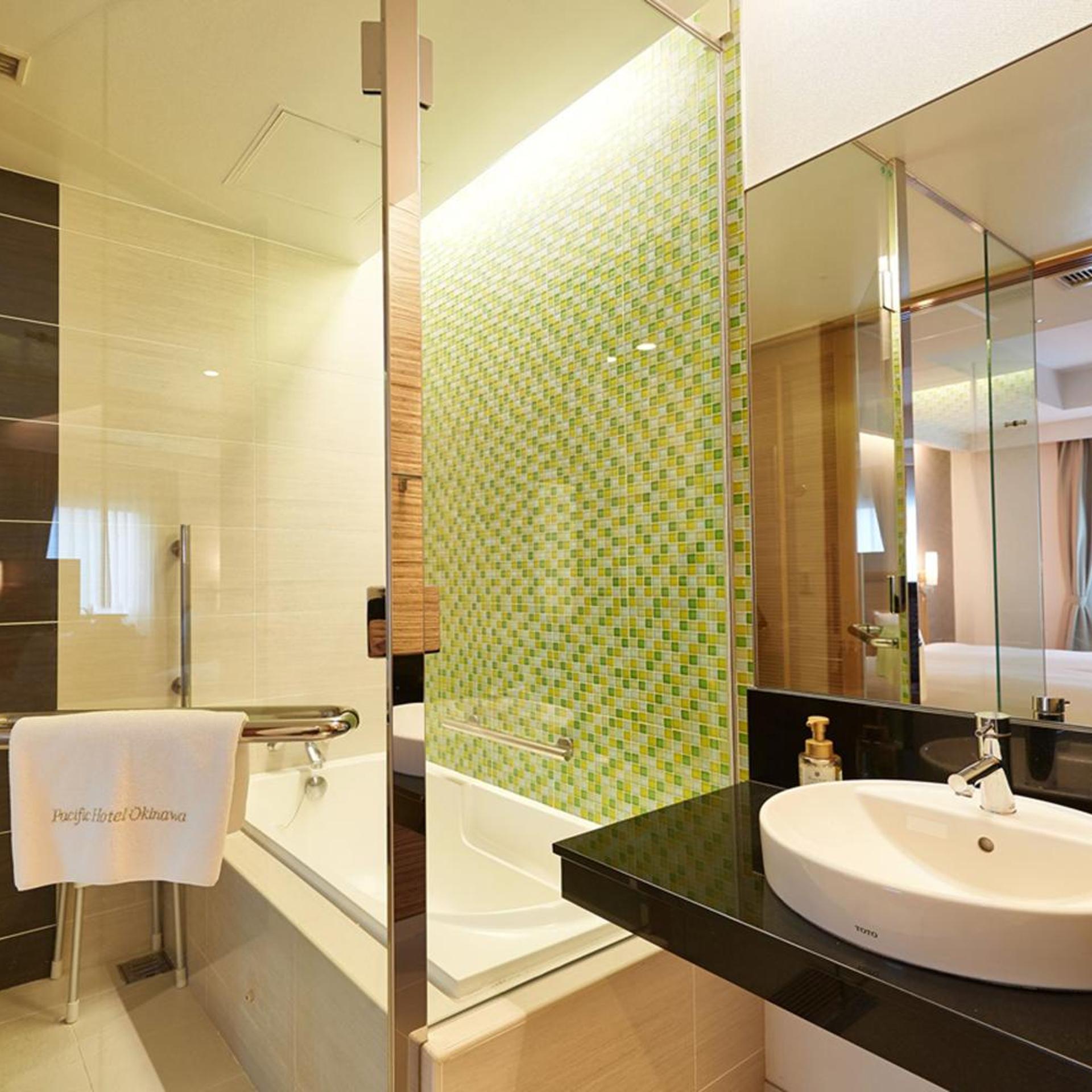 Pacific, Premium, Quadruple، Pacific Hotel Okinawa 8/10
