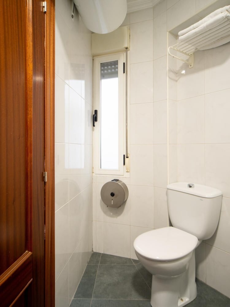 Hostal Uria 11/28