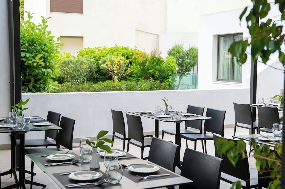 The Editor Athens Hotel, managed by Vassilicos House of Hospitality 57/73
