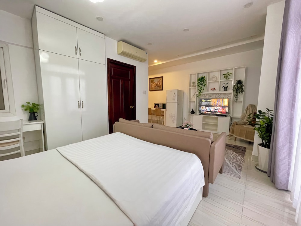 Grace Apartment 3 20/50