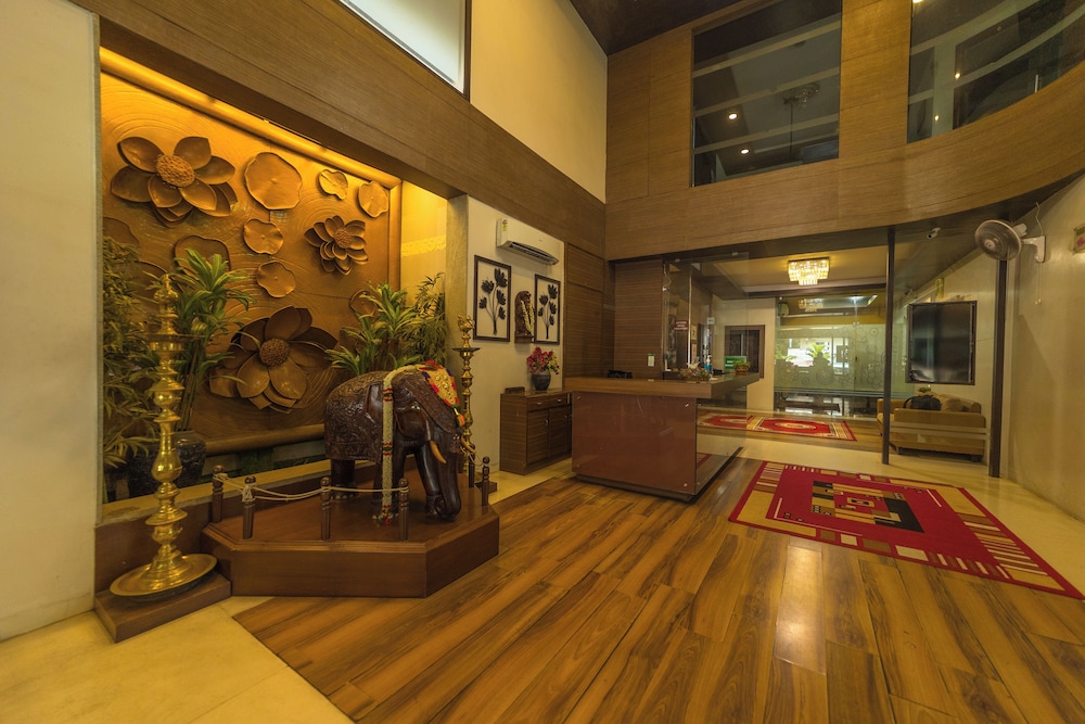 Abirami Residency 30/42