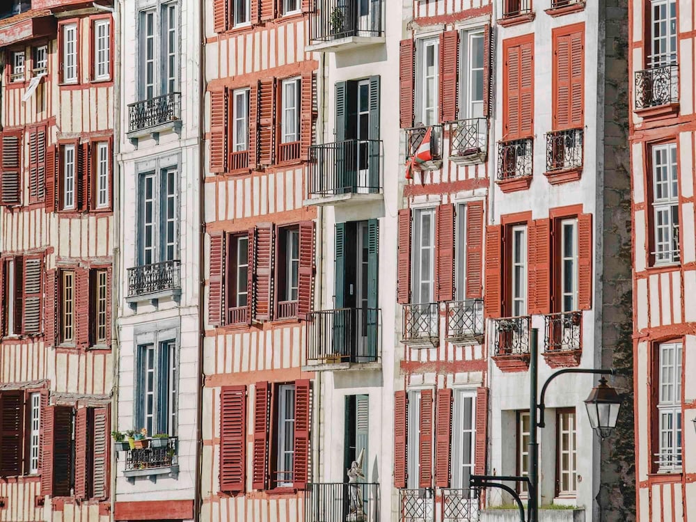 Mercure Bayonne Centre Le Grand Hotel 2/49