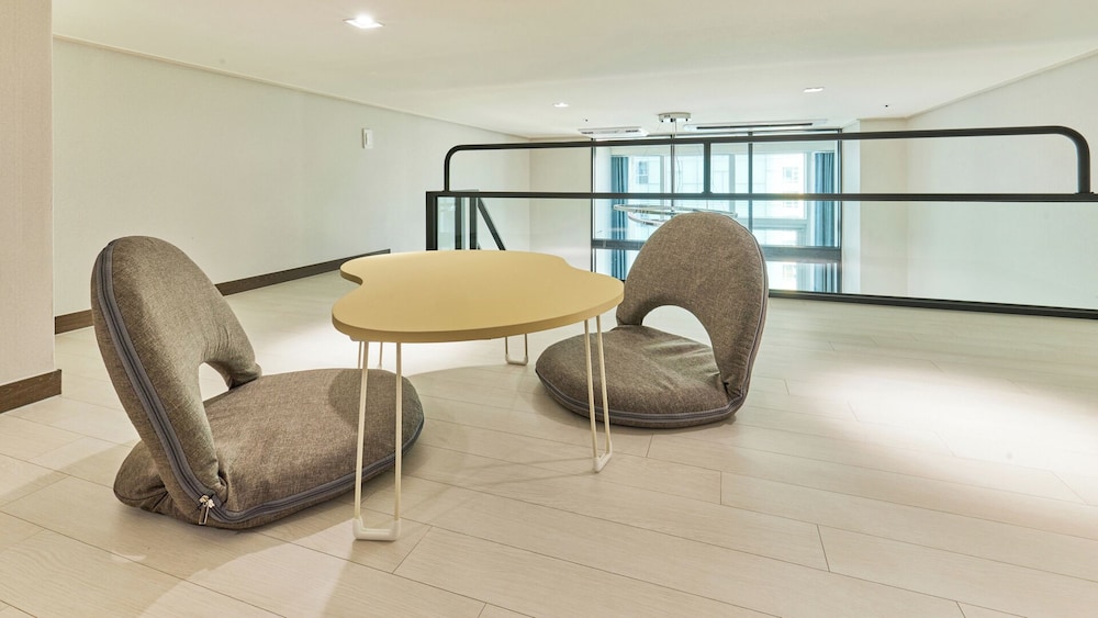 Travelodge Suites Busan Centum 48/68