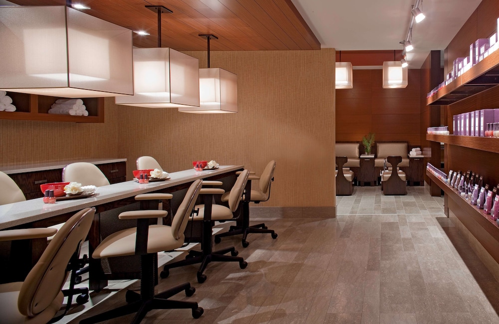 Hyatt At Olive 8 66/69