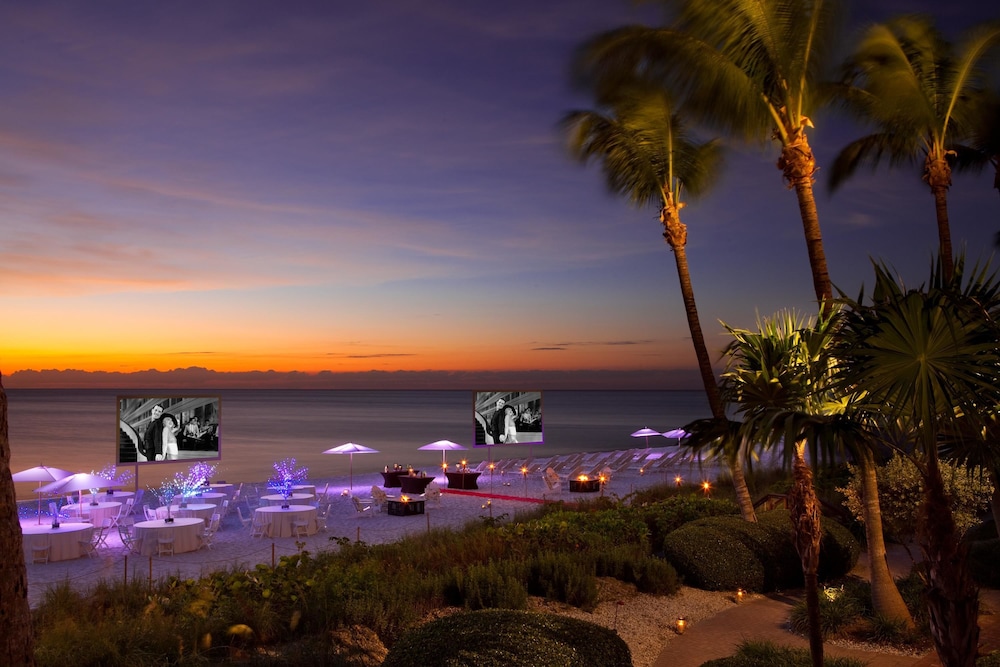 La Playa Beach Resort 73/75