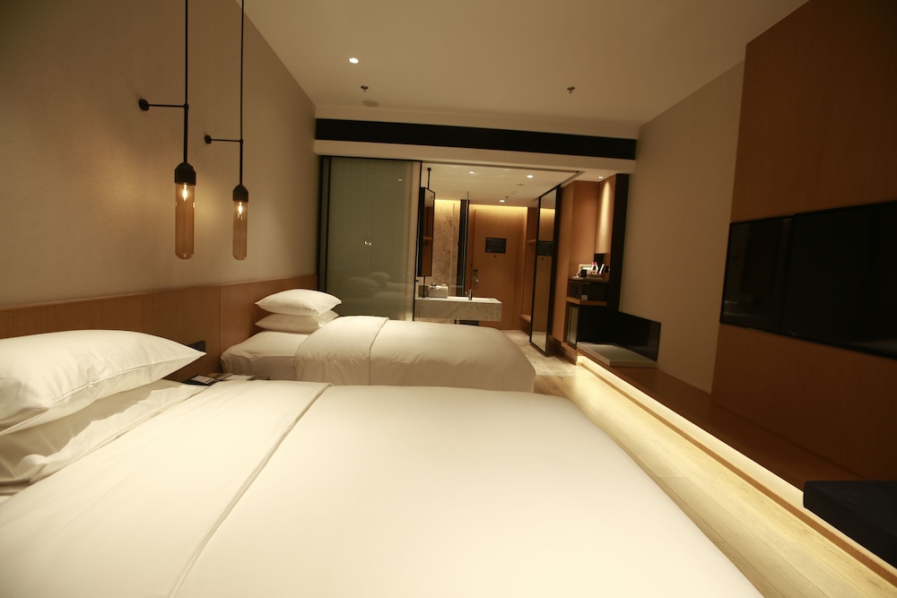 Fairfield by Marriott Zibo 7/29