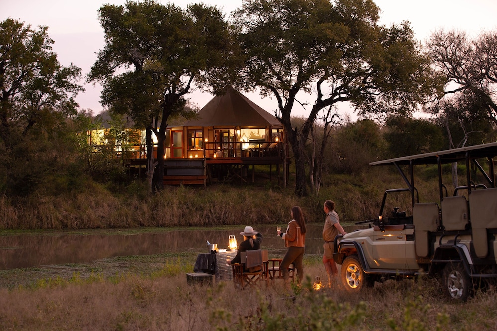 Hamilton Tented Camp 56/56