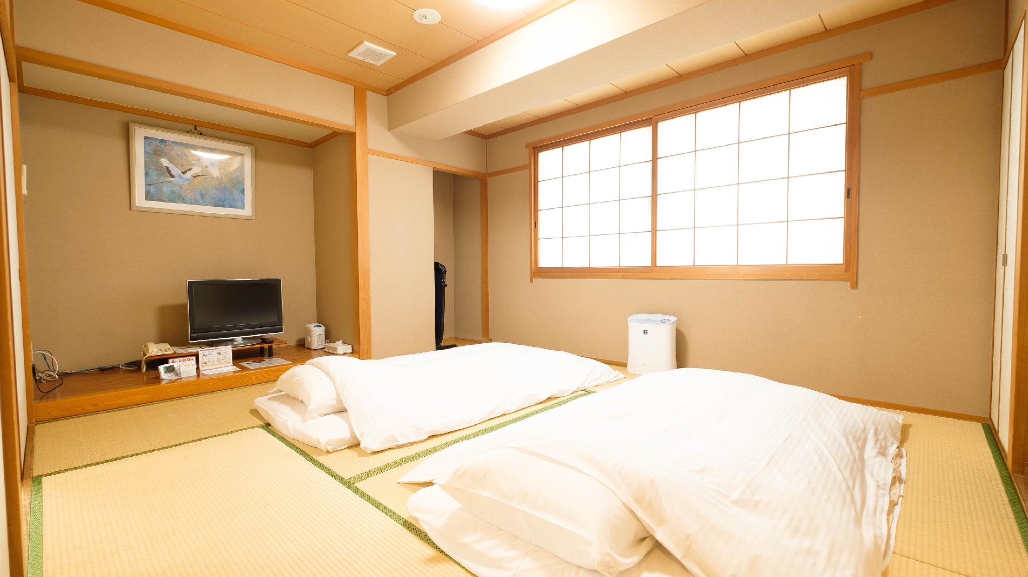 Japanese, Run of House, West Wing, Corner