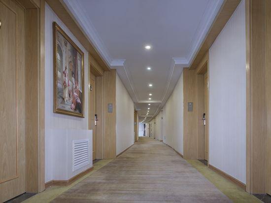 Vienna 3 Best Hotel (Ruida Apartment Building) 17/17