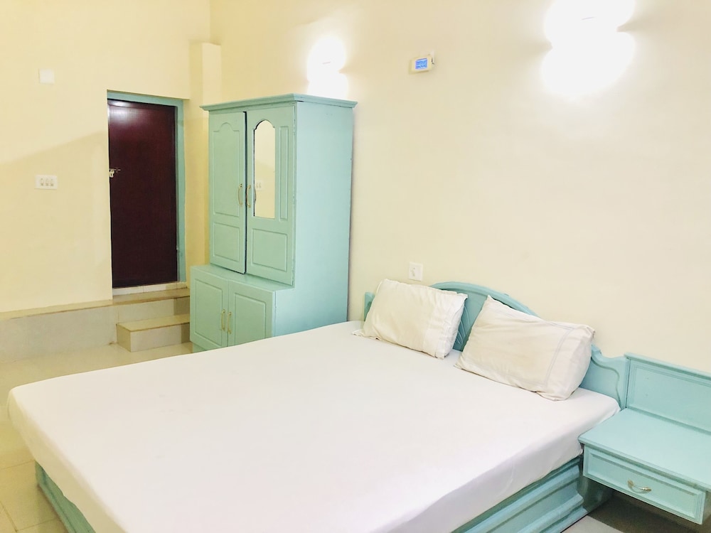 PUNARJANI AYURVEDIC RESORTS 20/64