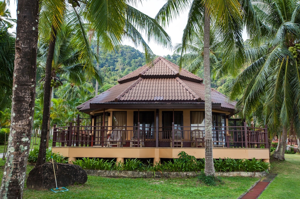 The Aiyapura Koh Chang photo3